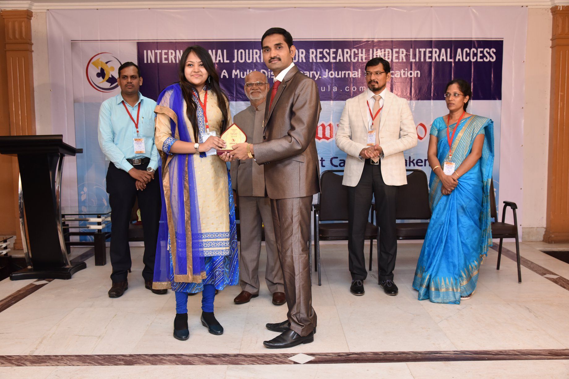 Receiving Best Researcher Certificate